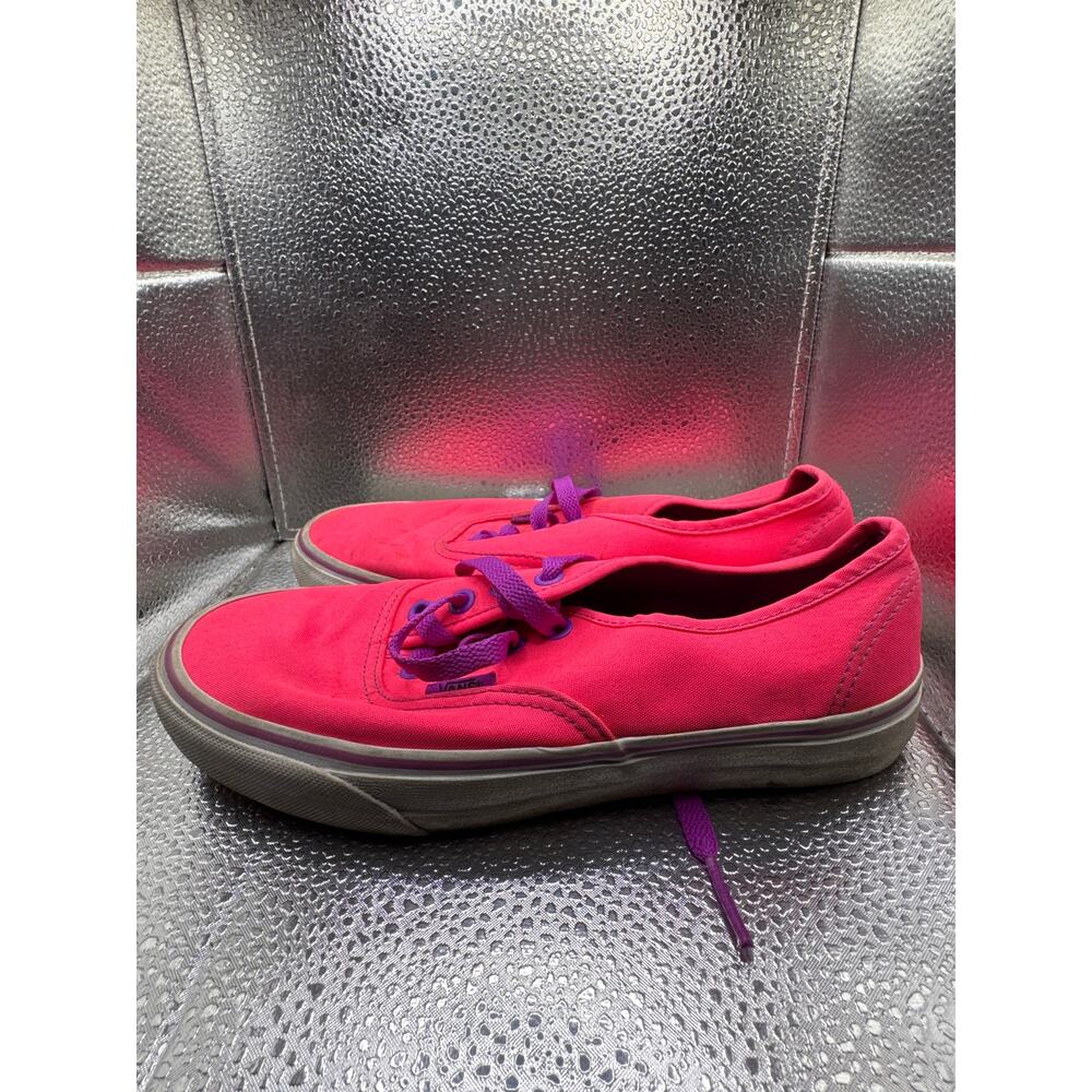 Vans Classic Pink Canvas Skate Shoes Women's 7 /‎ Men's 5.5